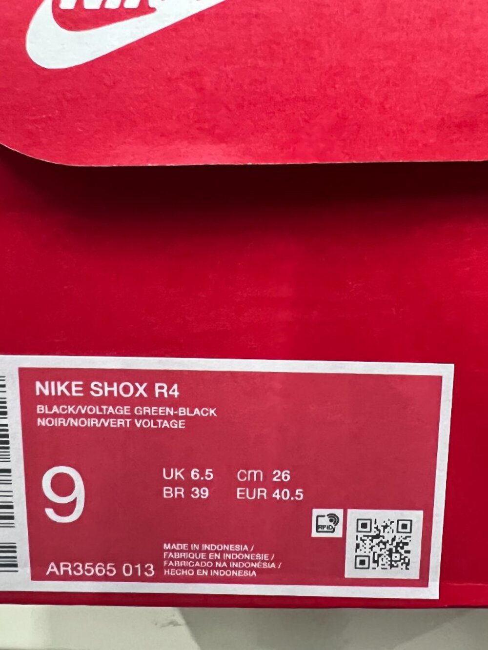 Nike Shox R4 Black Voltage Green Wmn's Size 9 AR3565 013 - New - Picture 7 of 7